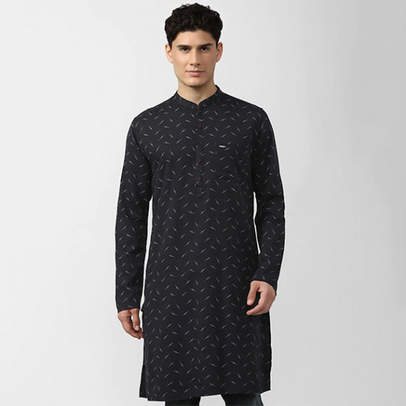 https://www.zenfashion.in/products/men-black-geometric-printed-kurta-1