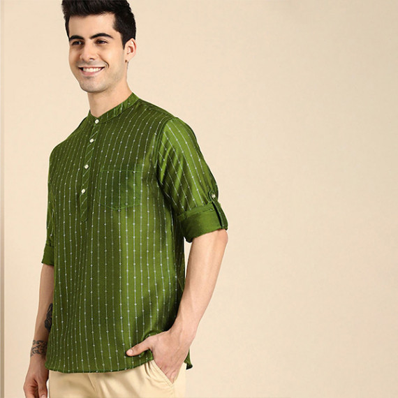 https://www.zenfashion.in/products/men-olive-green-gold-toned-ethnic-woven-design-kurta