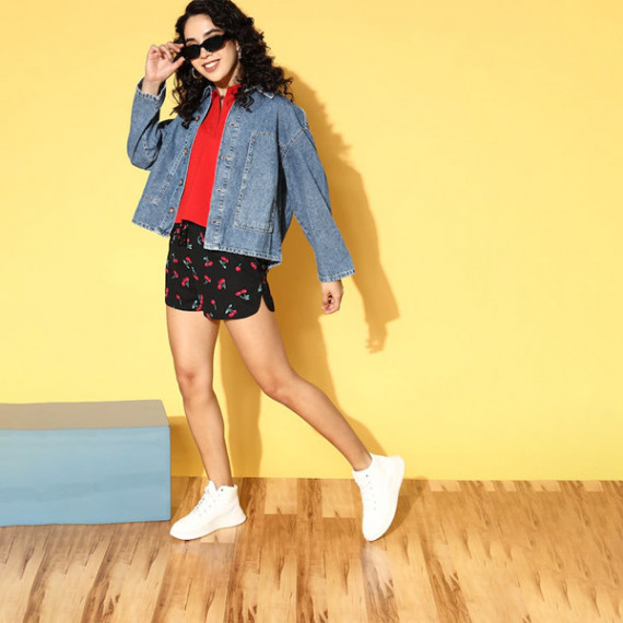 https://www.zenfashion.in/products/women-black-conversational-vacay-attire