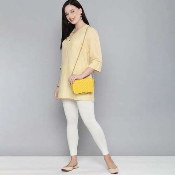 https://www.zenfashion.in/products/women-off-white-solid-leggings