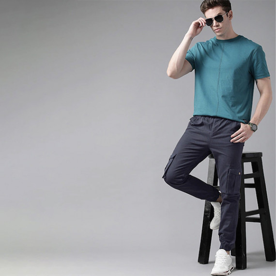 https://www.zenfashion.in/products/men-navy-blue-solid-mid-rise-woven-pure-cotten-cargo-trousers