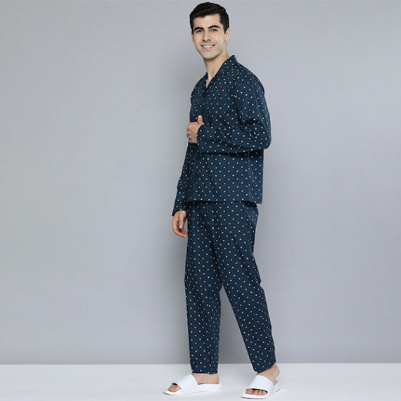 https://www.zenfashion.in/products/men-navy-blue-white-printed-pure-cotton-night-suit