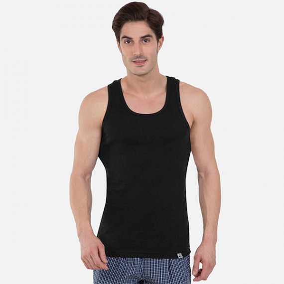 https://www.zenfashion.in/products/men-black-solid-racer-back-innerwear-vest-9922-0105