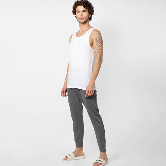 https://www.zenfashion.in/products/men-pack-of-2-white-solid-innerwear-vests