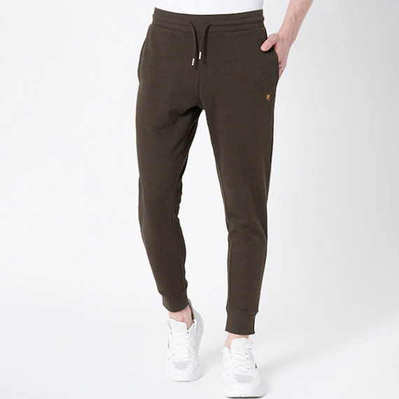 https://www.zenfashion.in/products/men-olive-solid-joggers