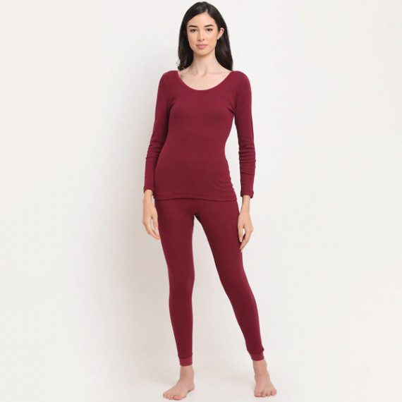 https://www.zenfashion.in/products/women-maroon-striped-thermal-top